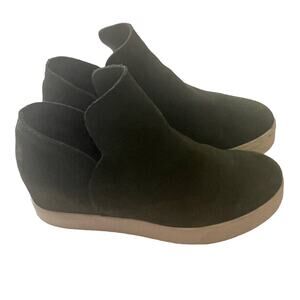 Steve Madden Women's Size 7.5 Suede Leather Green‎ Wrangle High Top Sneakers